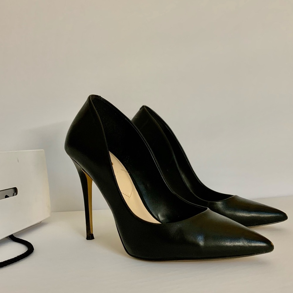 Black pointed toe heels
